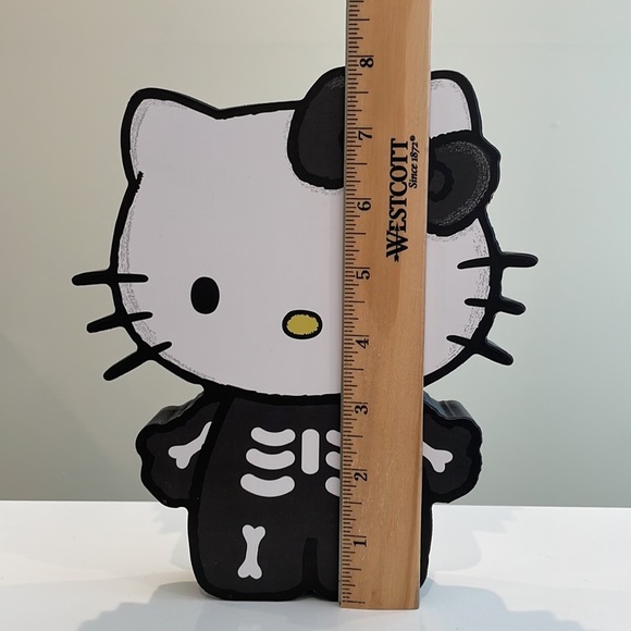 New Sanrio Hello Kitty Skeleton Halloween Wooden Wall or Shelf Art / Sign - Picture 3 of 4
